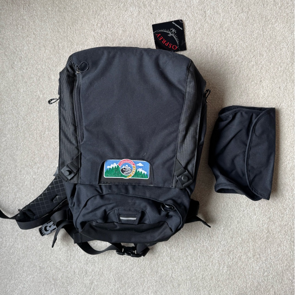 OSPREY Black Adventure 11L Backpack